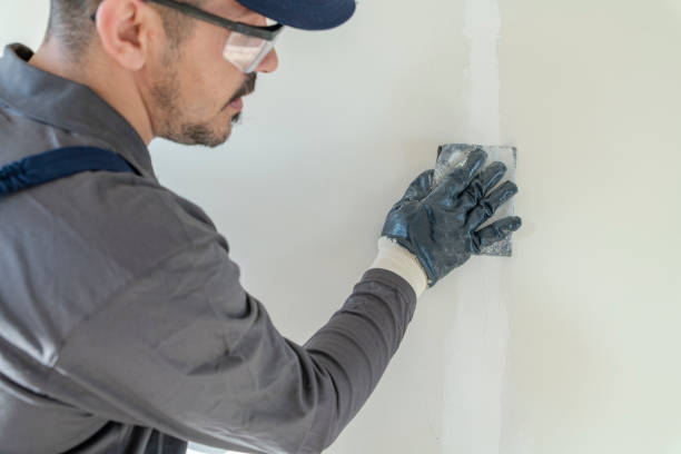 Best Drywall Crack Repair  in Locust Valley, NY